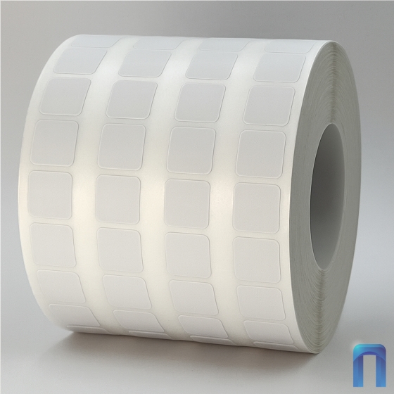 Этикетка термотрансферная полуглянец 15х15 мм (3000 шт, 4 ряда, втулка 40 мм)