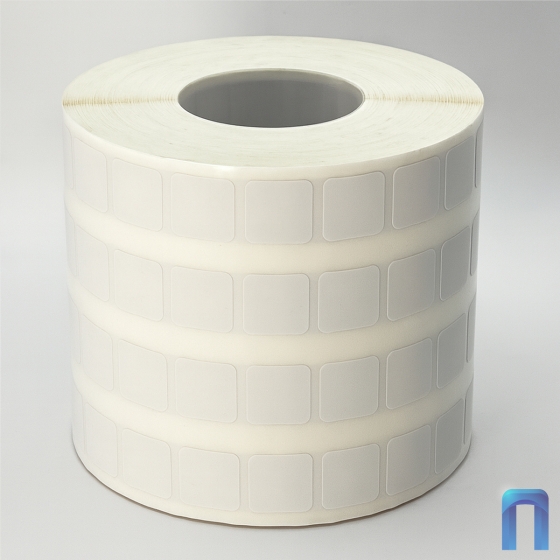 Этикетка термотрансферная полуглянец 15х15 мм (3000 шт, 4 ряда, втулка 40 мм)