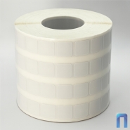 Этикетка термотрансферная полуглянец 15х15 мм (3000 шт, 4 ряда, втулка 40 мм)